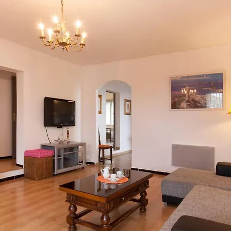 Holiday home Maison Maria: Beachside With Private Pool And Jacuzzi Santa-Maria-di-Lota