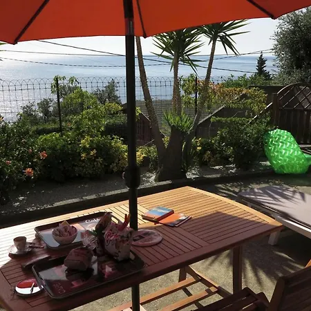 Holiday home Maison Maria: Beachside With Private Pool And Jacuzzi *