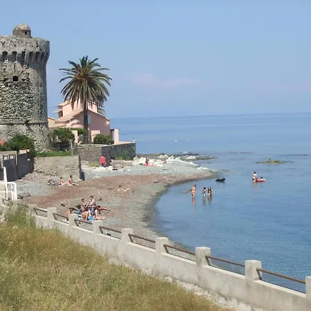 Maison De 2 Avec Piscine Privee Jacuzzi Et Terrasse A Maria Di Lota A 1 Km De La Plage