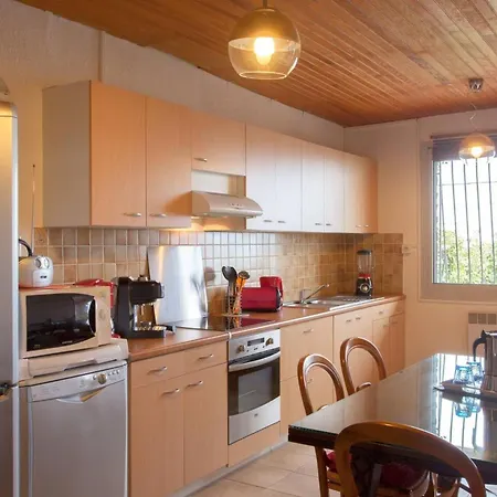 Semesterbostad Maison De 2 Avec Piscine Privee Jacuzzi Et Terrasse A Maria Di Lota A 1 Km De La Plage Santa-Maria-di-Lota