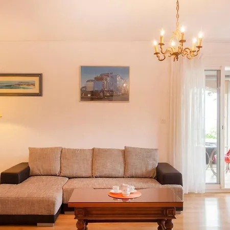 Maison De 2 Avec Piscine Privee Jacuzzi Et Terrasse A Maria Di Lota A 1 Km De La Plage